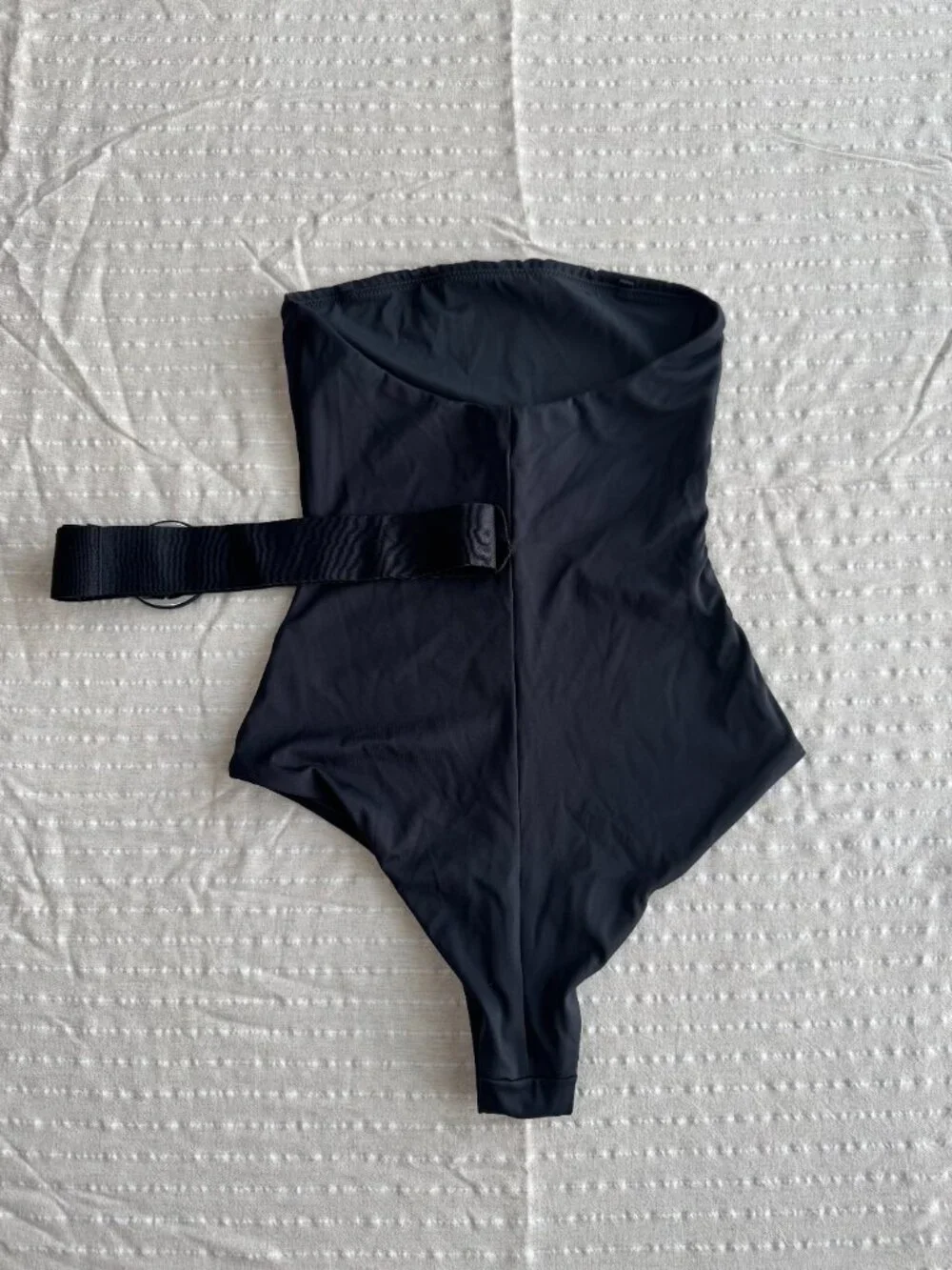 SKIMS Sculpting Swim Strapless One Piece in Onyx Size Small